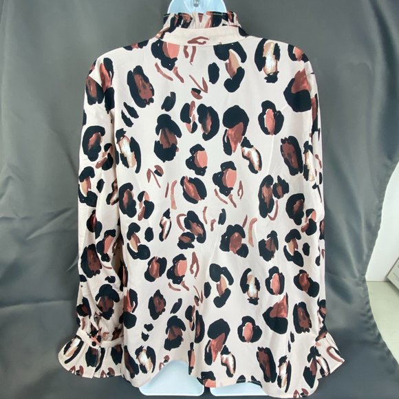 Eloquii Frankie Button Down Blouse In Panthera Animal Print Size 18 - Picture 6 of 12